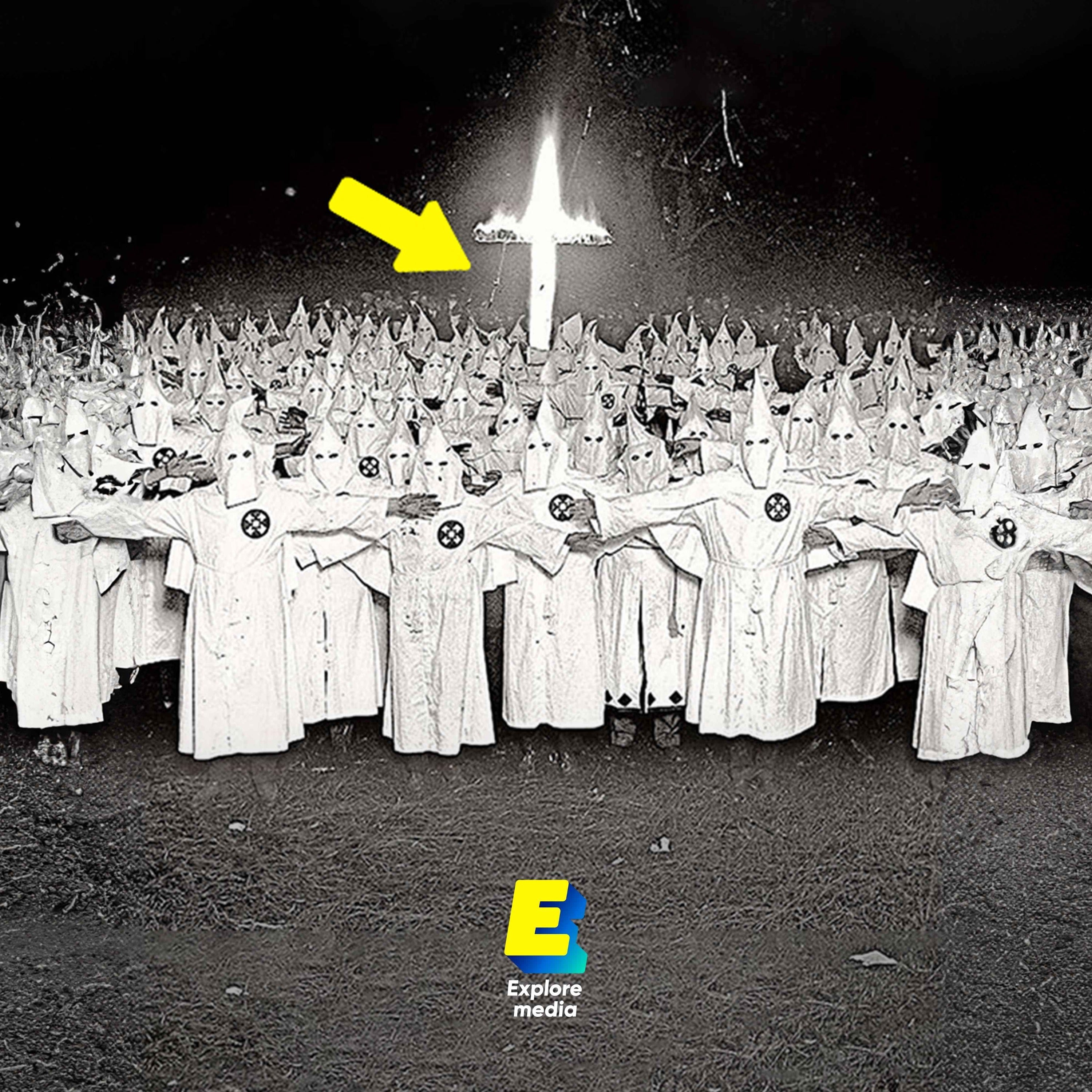 Immersion dans le groupe du Ku Klux Klan