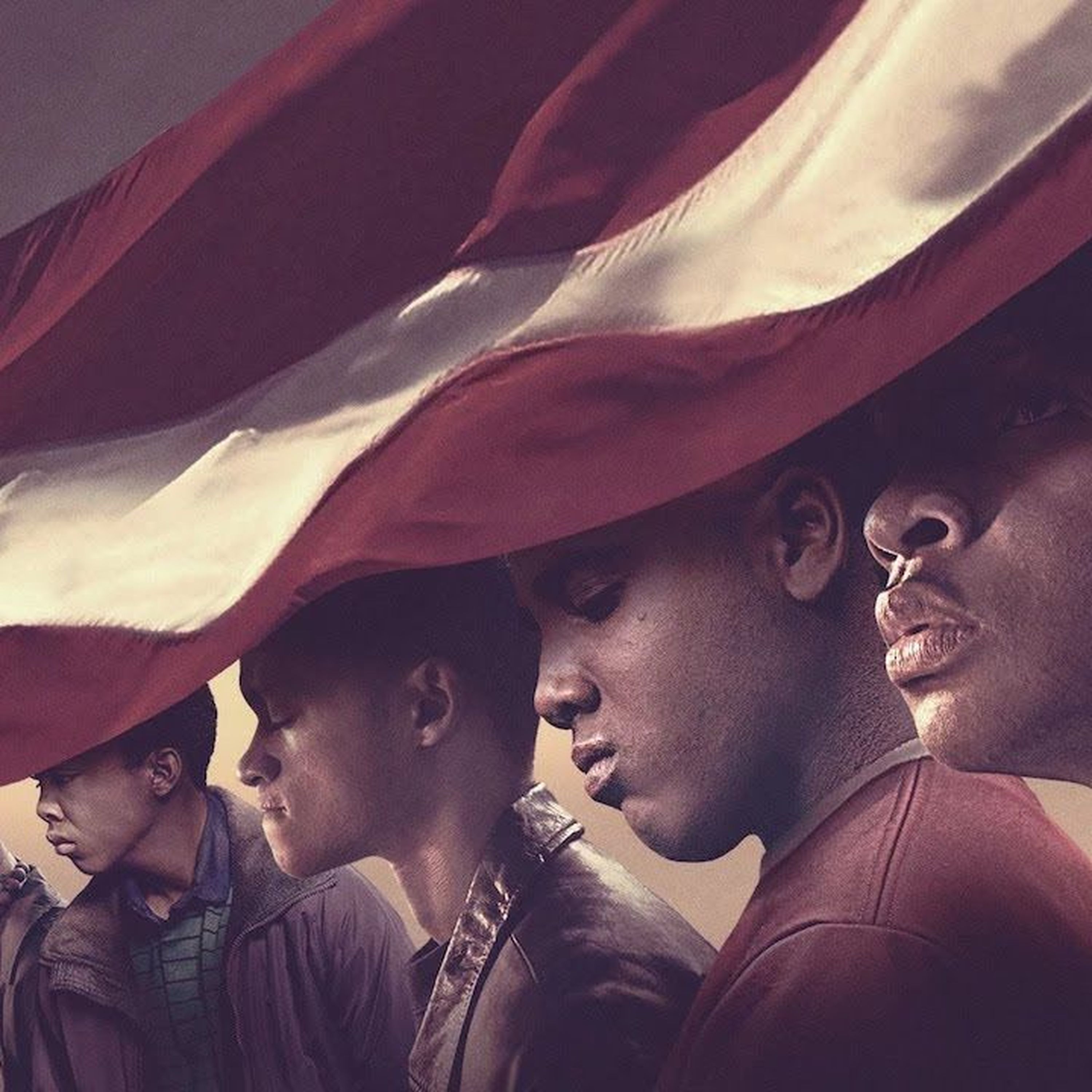 #13 - Dans Leur Regard, The Society, Dark...